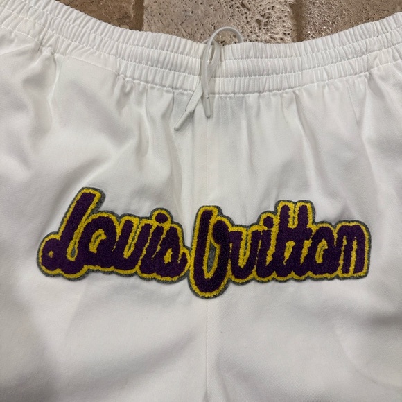 Louis Vuitton x NBA x Virgil Embroidered White Shorts - Picture 4 of 13